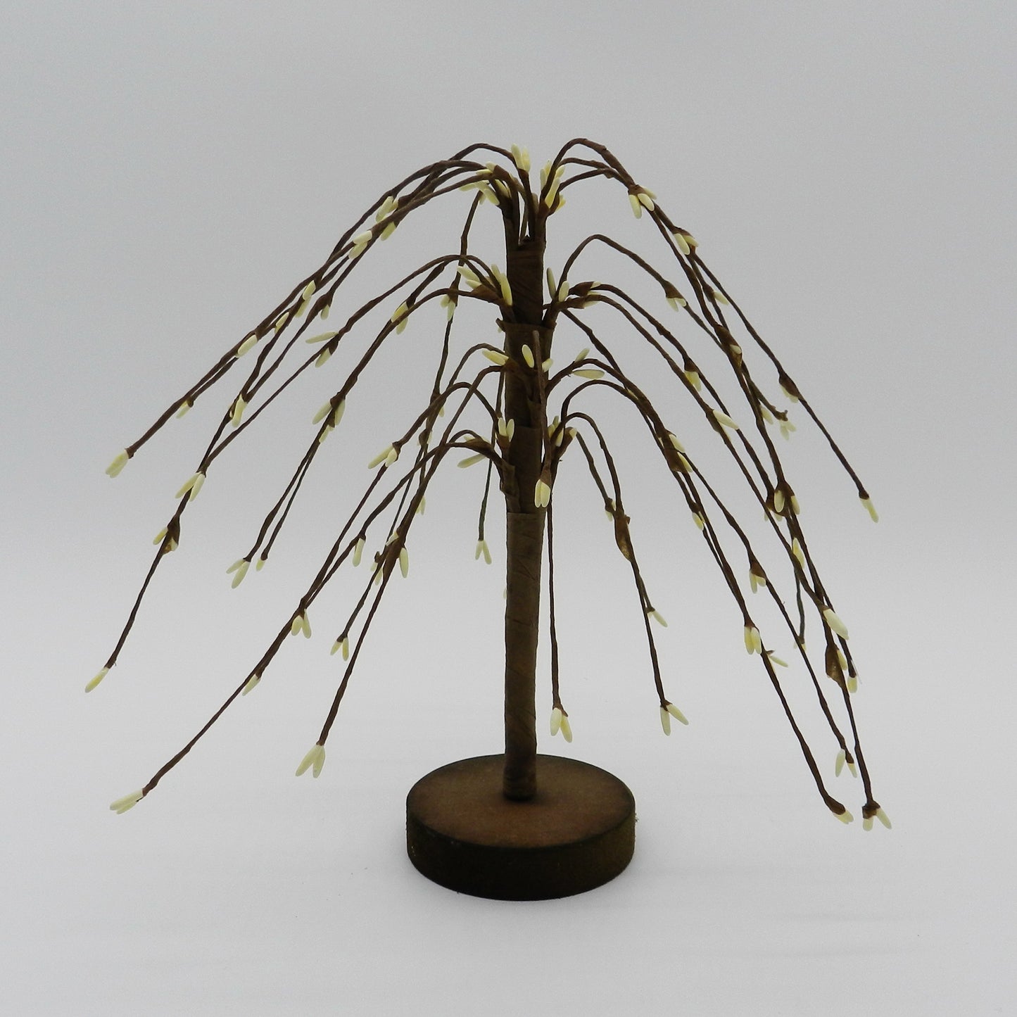 CVHOMEDECO. Cream Pip Berry Weeping Willow Tree Rustic Vintage Decoration Art, 7 Inch
