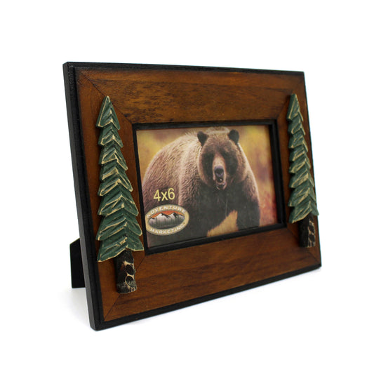 CVHOMEDECO. Primitives Rustic 6 x 4 Inch Picture Frame with Hand Engraving Tree Farmhouse Photo Display for Tabletop or Wall Mount