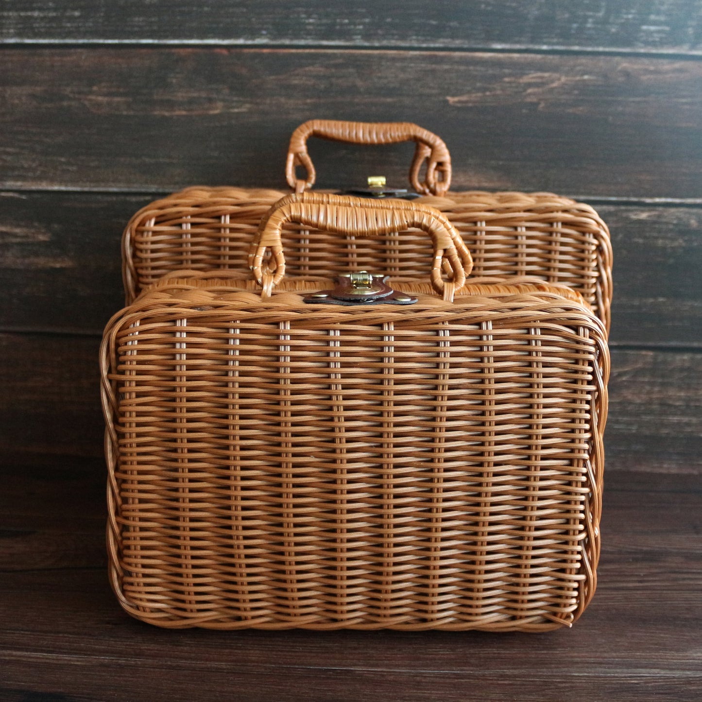 CVHOMEDECO. Vintage Imitation Rattan Mini Storage Case Travel Picnic Basket Tabletop Organizer Resin Wicker Suitcase Photo Props Box. Light Brown. 10.25 X 4.5 X 7 Inch